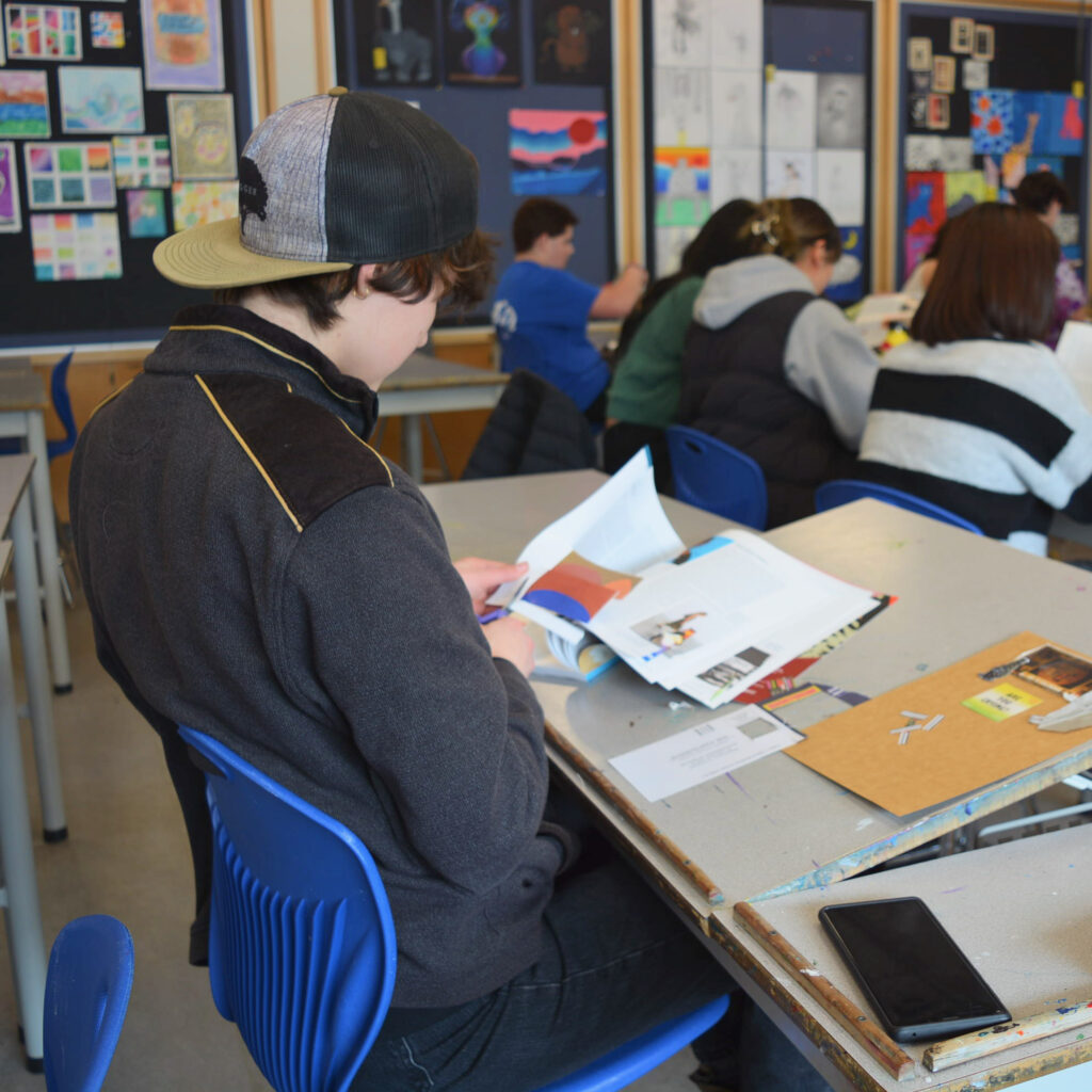 Sélection d'images, découpage et collage