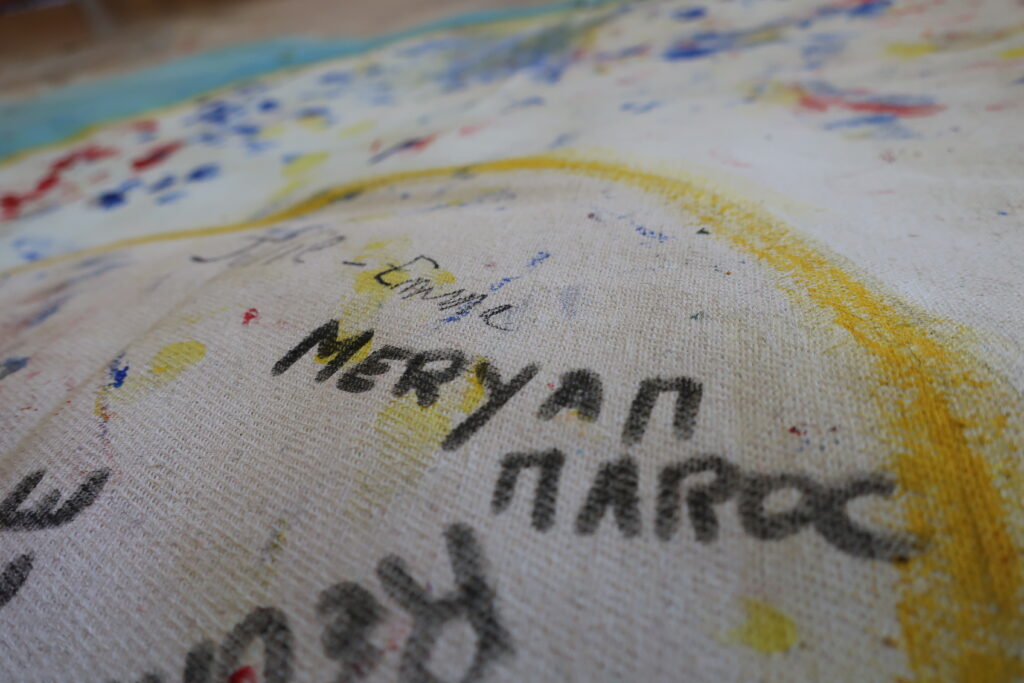 Creative workshop at the Garderie Le petit cheval Blanc, participation of the educators, from babies to 4 year olds childs- Photo credit Marie-Hélène Comeau