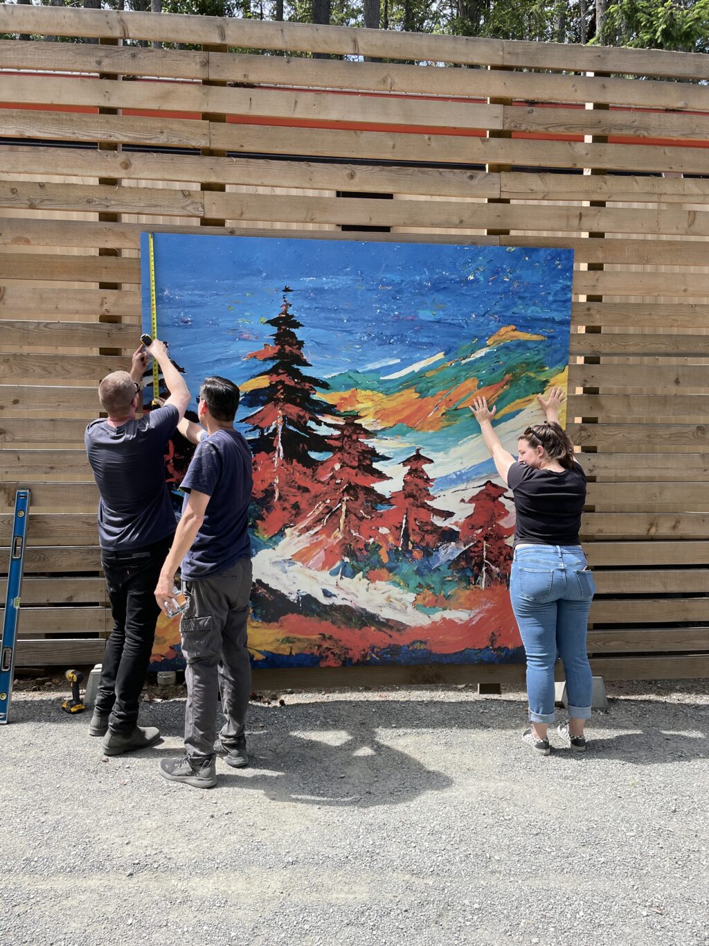 Dans les coulisses de l'installation des oeuvres finales, Crédit photo, Adam Kammer